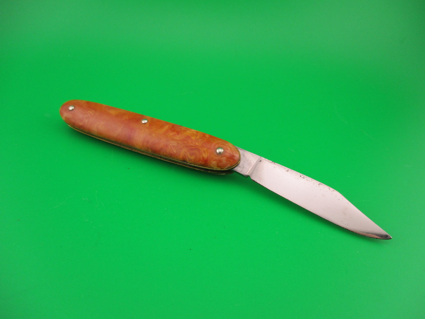 Edgemaster Cigar Jack 1940s Vintage Light Caramel swirl switchblade knife
