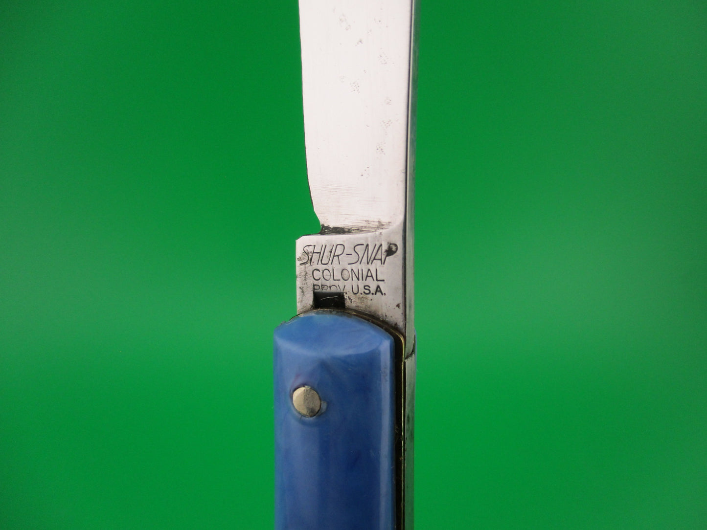 Colonial SHUR SNAP 1st Gen Fishtail Blue swirl 1940s vintage automatic knife