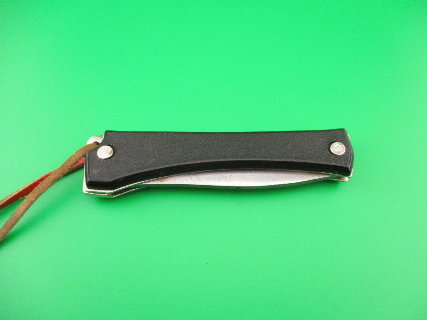 PASTOR ALEMAN 20cm Black Cord pull Coil Spring vintage automatic knife