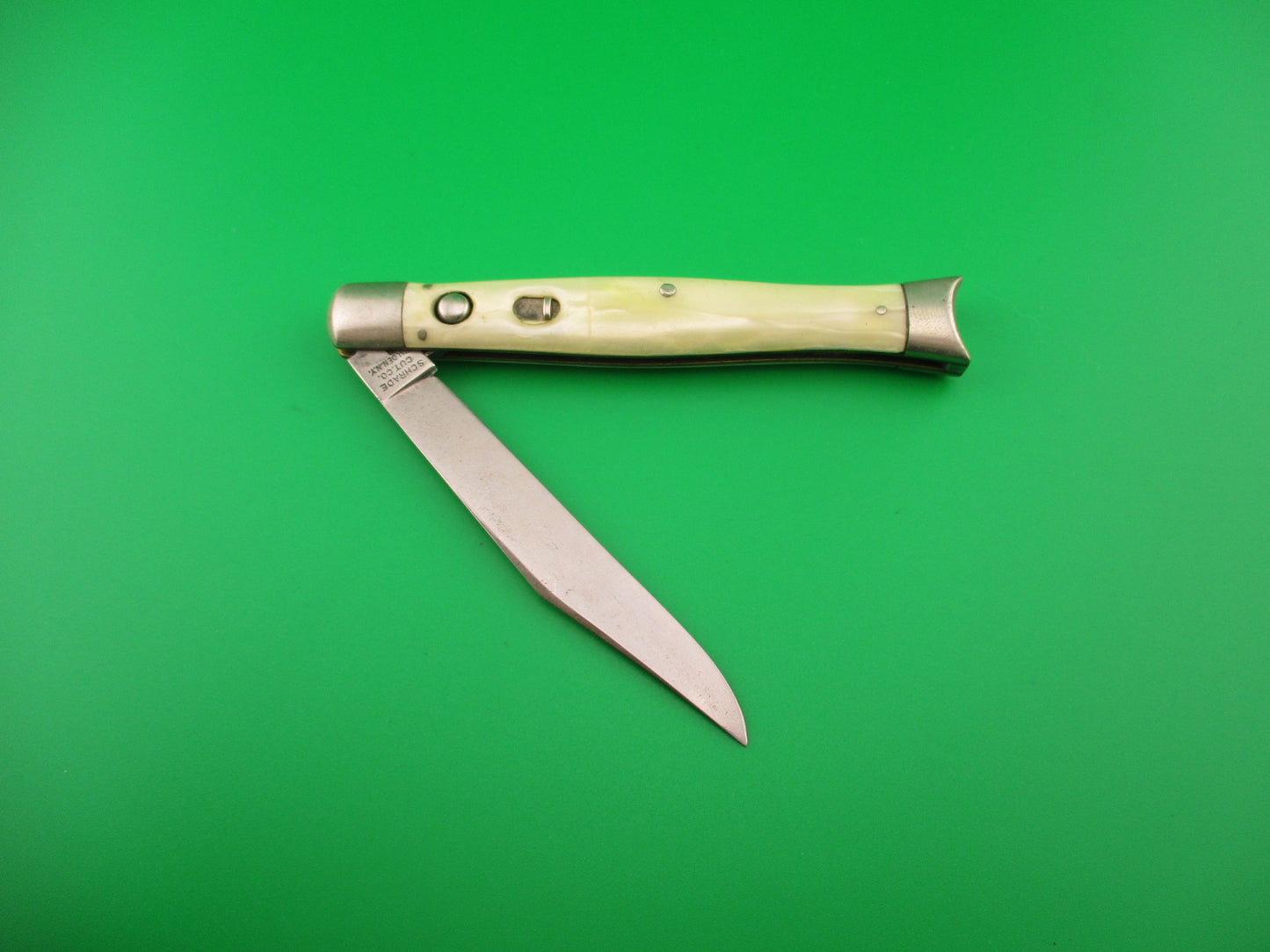 Schrade Cut Co 1514M Fishtail Marine Pearl vintage automatic knife