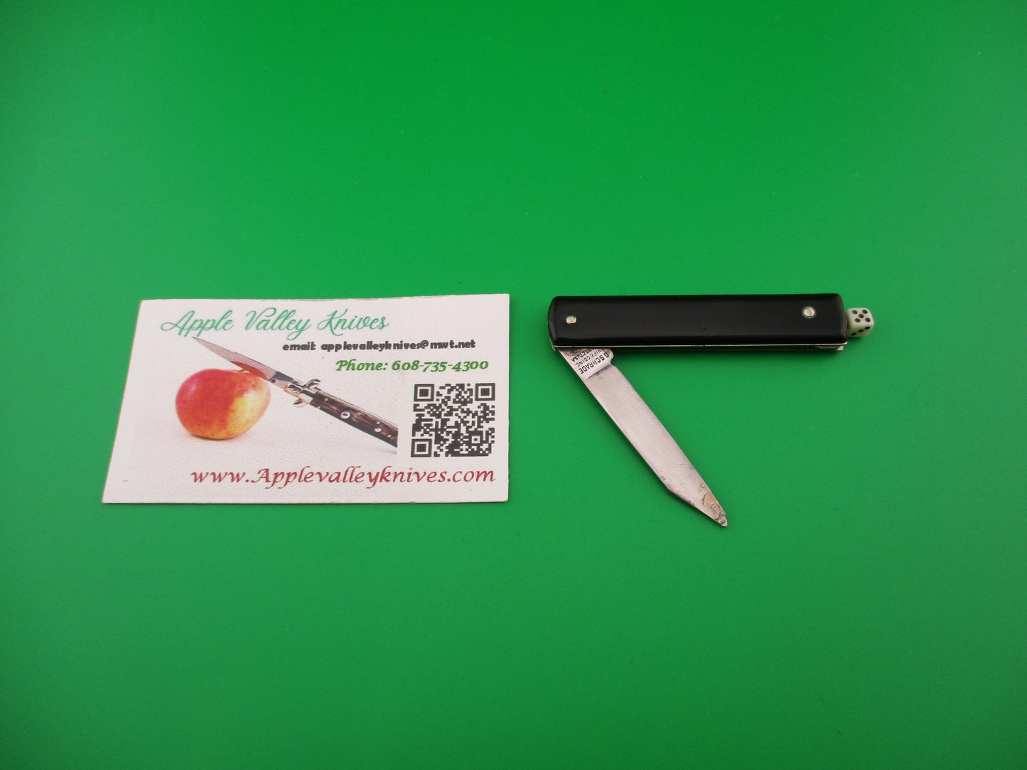 G SCHRADE Pullball Black w white dice pull vintage switchblade knife