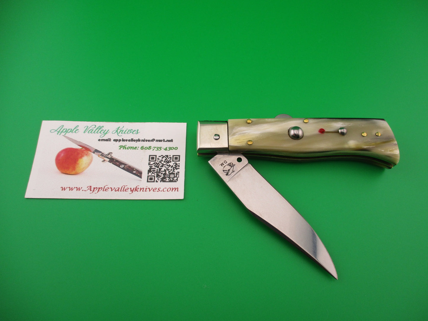 DM Dolphin 20cm Italian Humpback Red Dot Hunter Honey & Cream automatic knife