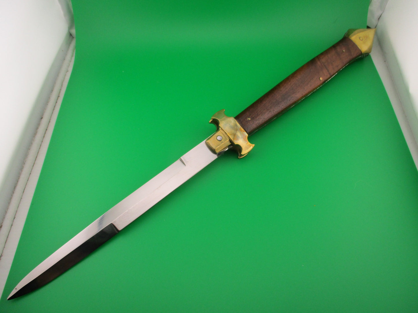 Customized 47cm Italian Picklock Medieval Brass Skull Crusher Large Automatic knife
