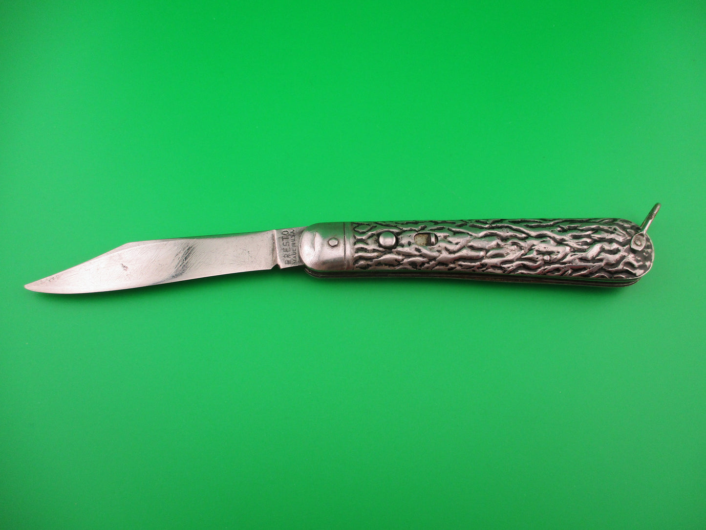 Presto MADE IN USA Vintage Paratrooper style Hunter Metal switchblade w lanyard