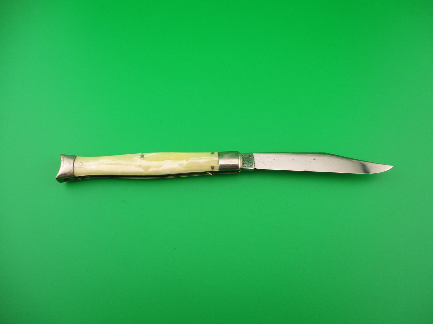 Schrade Cut Co 1514M Fishtail Marine Pearl vintage automatic knife