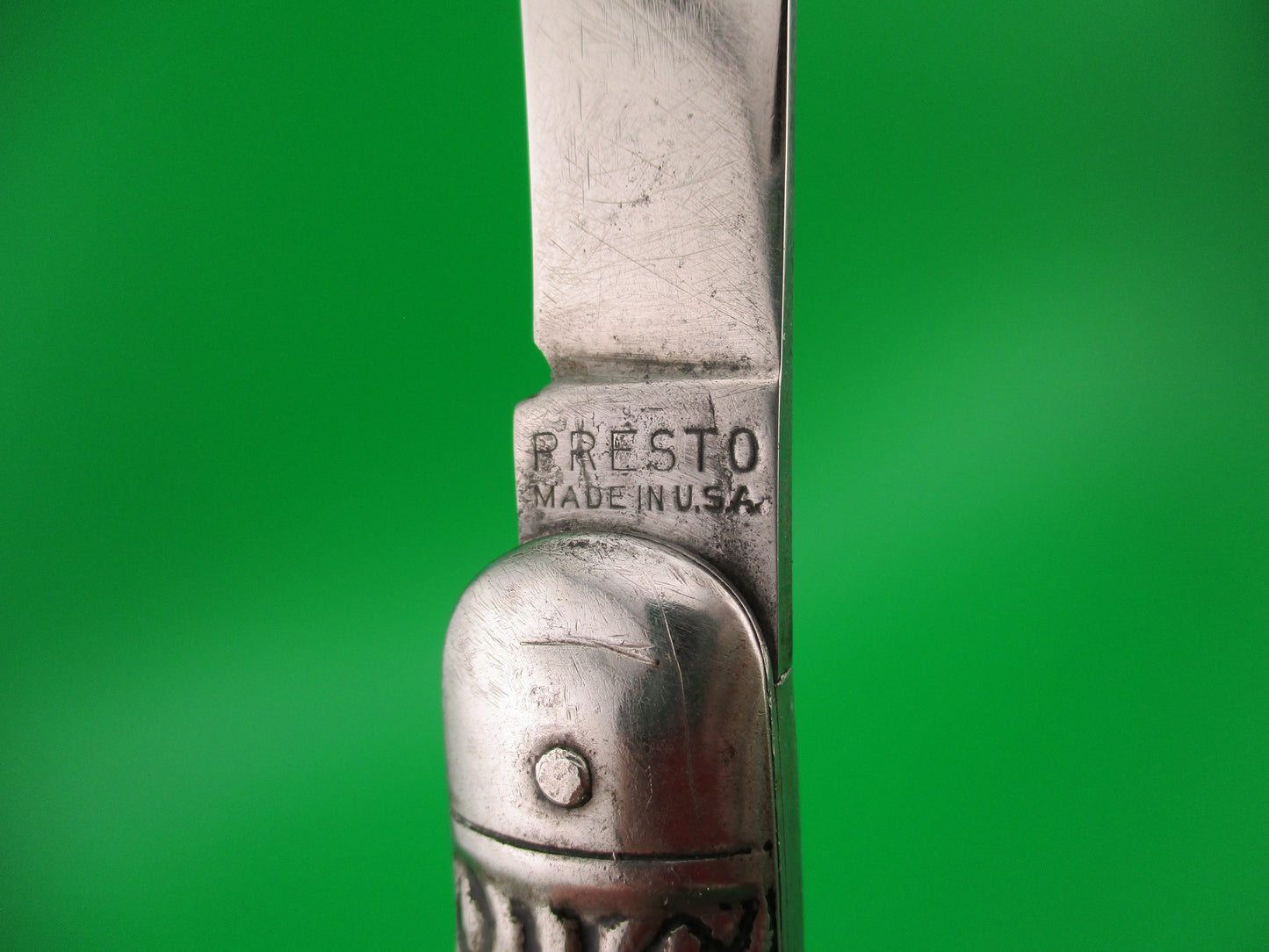 Presto MADE IN USA Vintage Paratrooper style Hunter Metal switchblade w lanyard