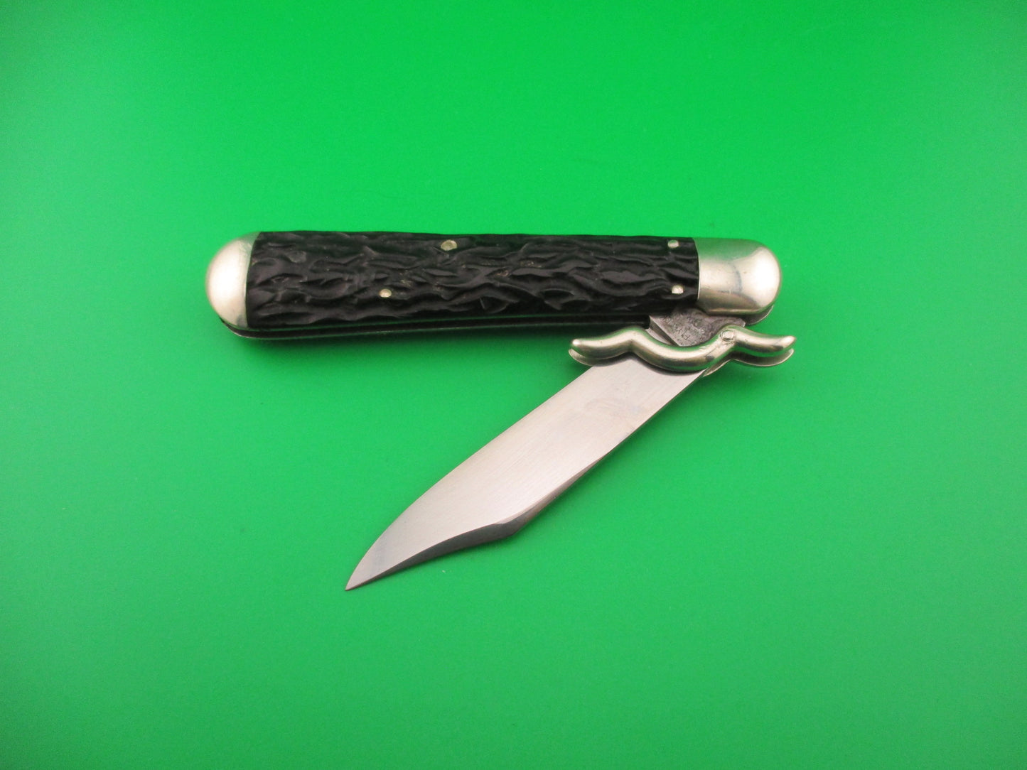 Flylock Vintage Hunter Lazy W folding guards automatic knife #11004