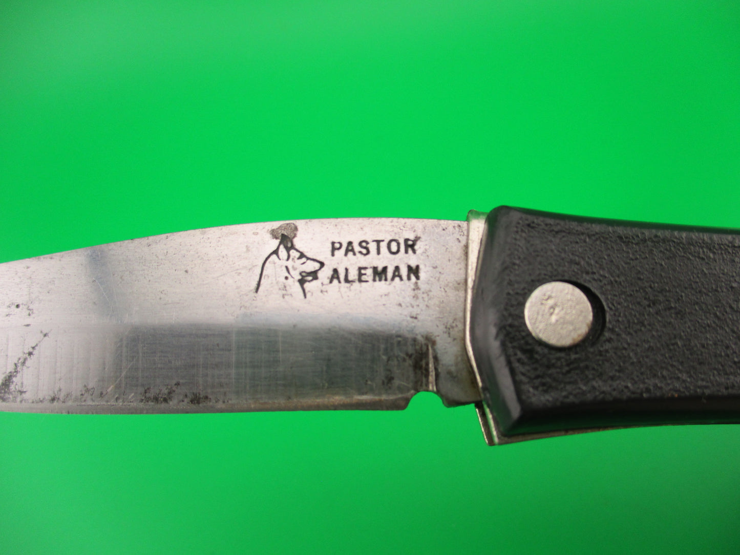 PASTOR ALEMAN 20cm Black Cord pull Coil Spring vintage automatic knife