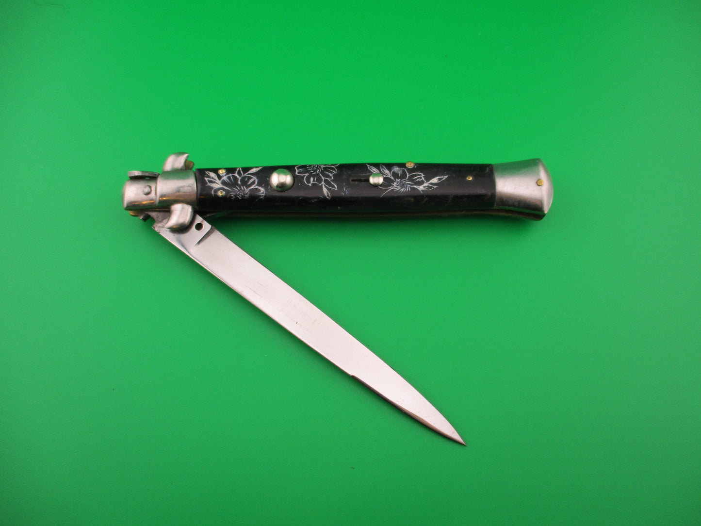 Rostfrei R-V 28cm Italian Stiletto Black Scrimshaw Koi Lotus blossoms automatic knife