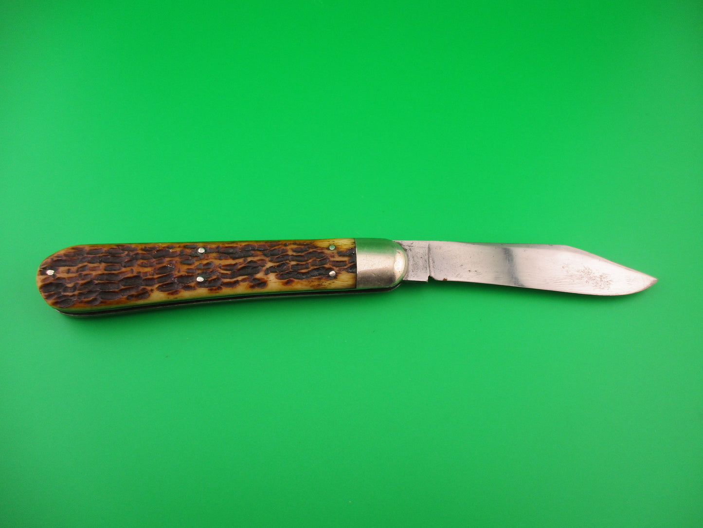 Press Button Knife Co #1000 INVINCIBLE antique switchblade knife