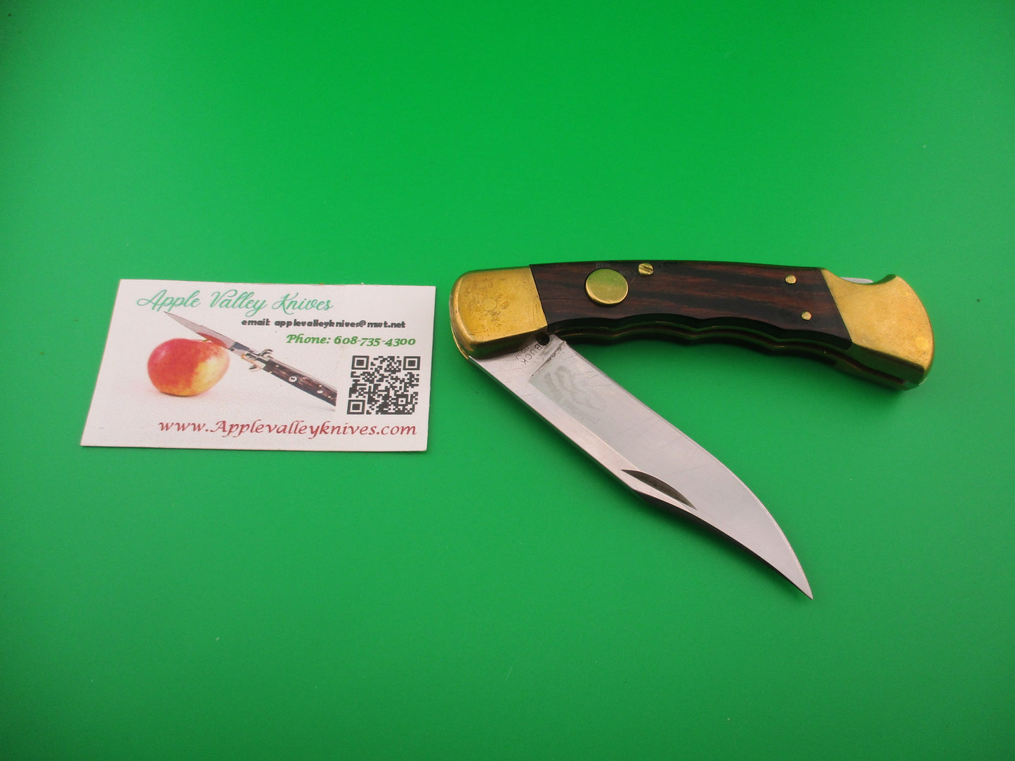 BUCK 110 USA Cumberland Mountain converted SA Round button Wood & Brass automatic knife