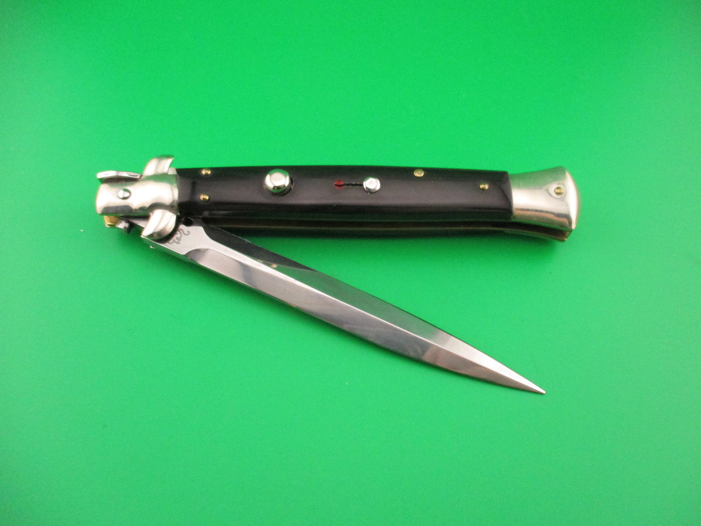 LATAMA WALT'S 28cm Classic Black Horn Dagger Grind switchblade knife