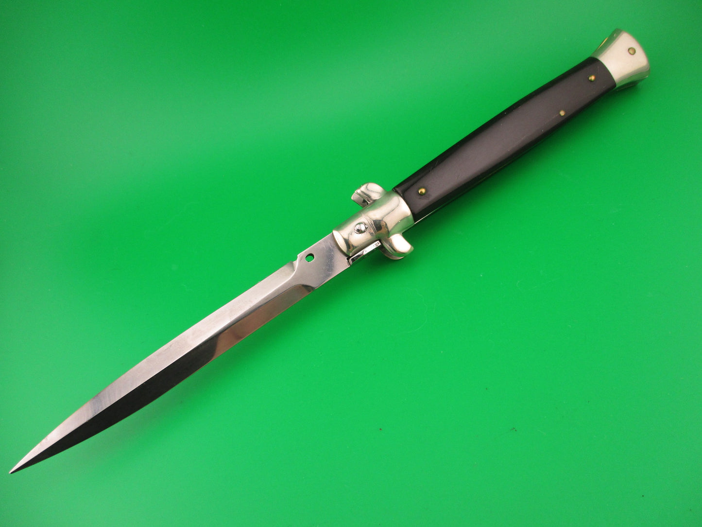 LATAMA WALT'S 28cm Classic Black Horn Dagger Grind switchblade knife