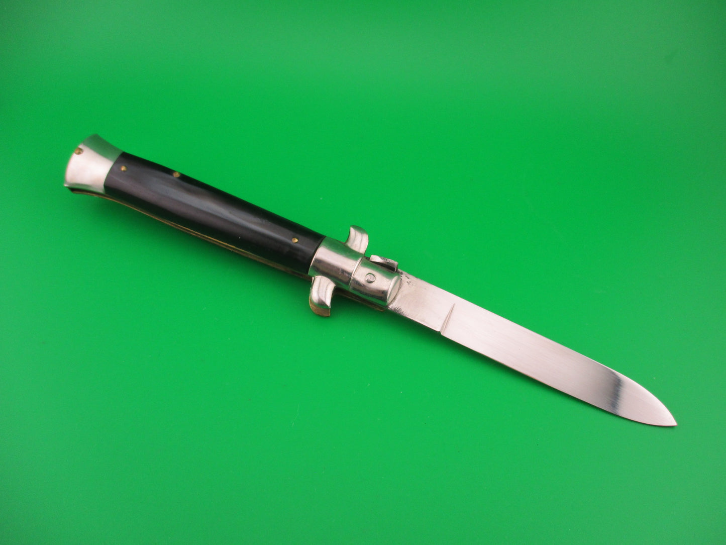 Rostfrei 20cm Italian Transitional Swivel Bolster Imitation horn Vintage automatic knife