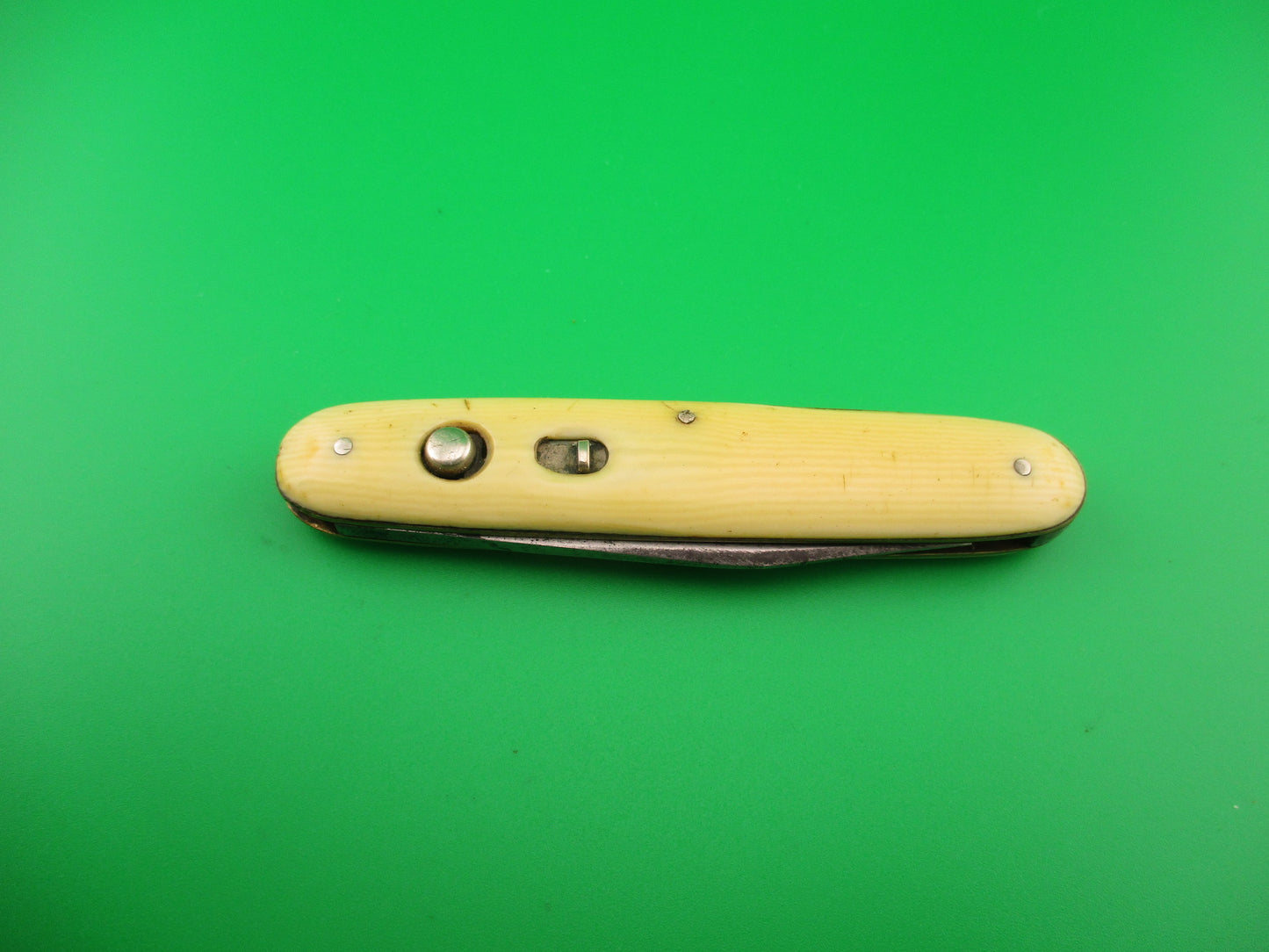 SCHRADE CUT CO Large 3 3/4" Single Ivory celluloid automatic knife