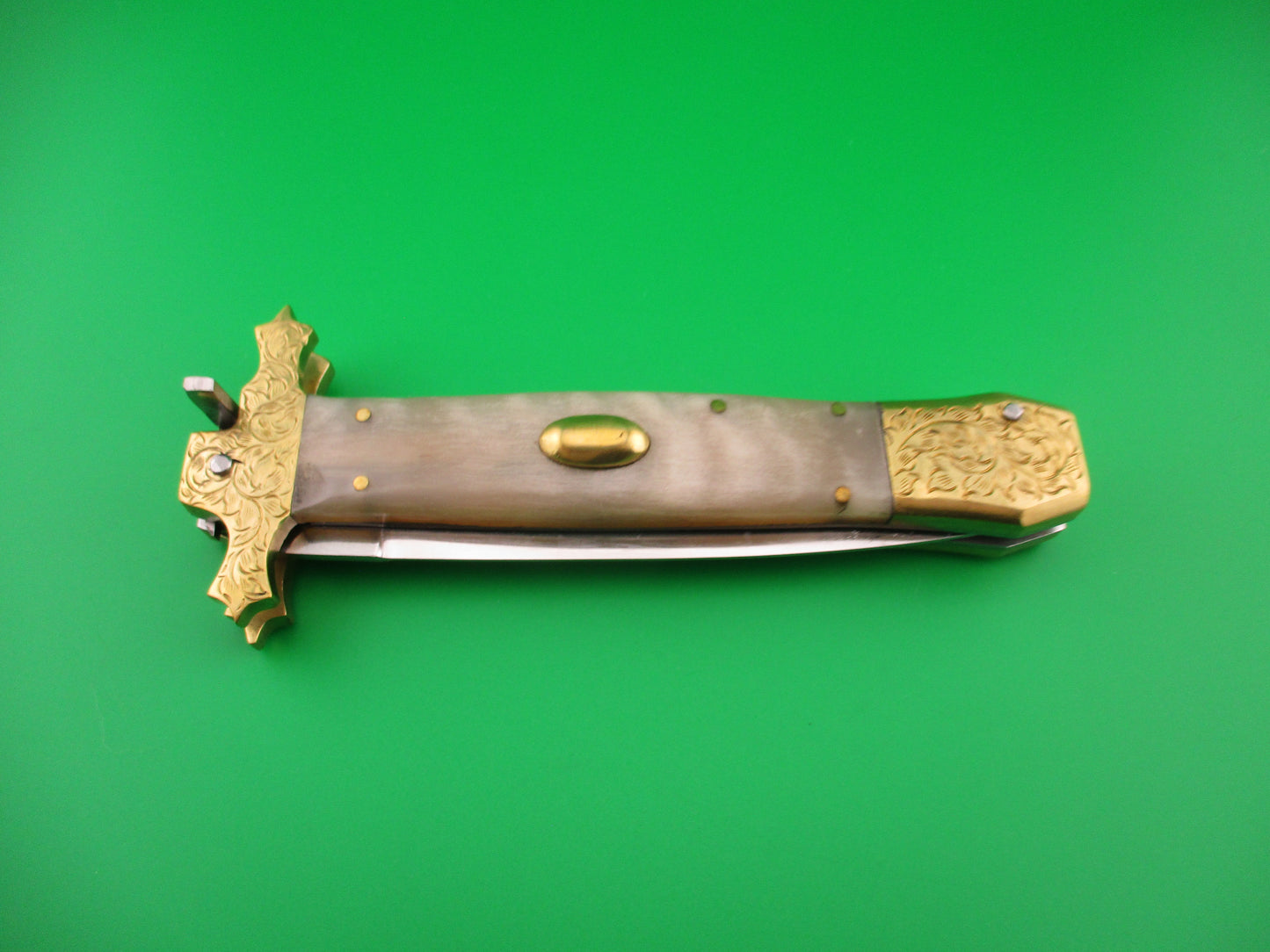 Samir Ahmad 29cm Custom Oval button & Horn Sheffield Inspired automatic knife