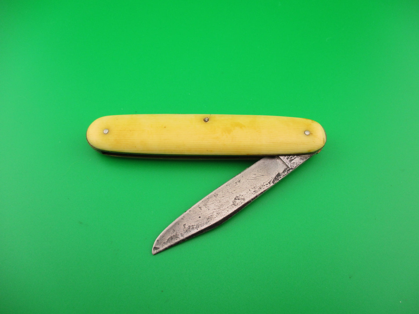 SCHRADE CUT CO Large 3 3/4" Single Ivory celluloid automatic knife