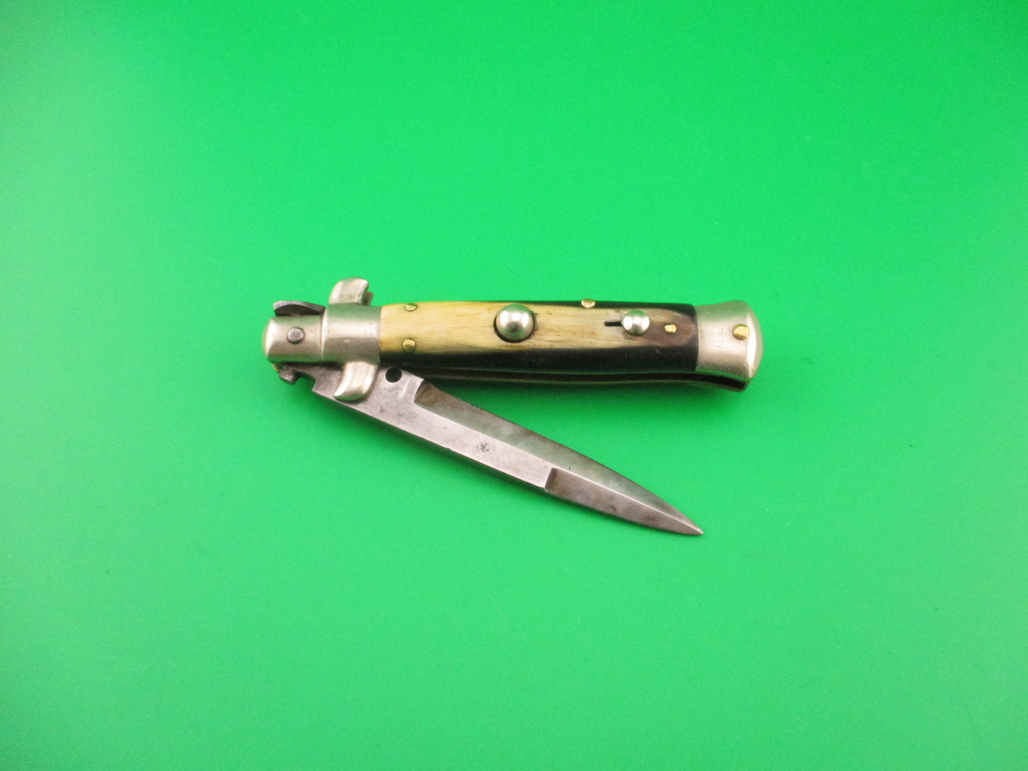 Sterile 14cm Italian picklock 1950s vintage bayonet horn automatic knife
