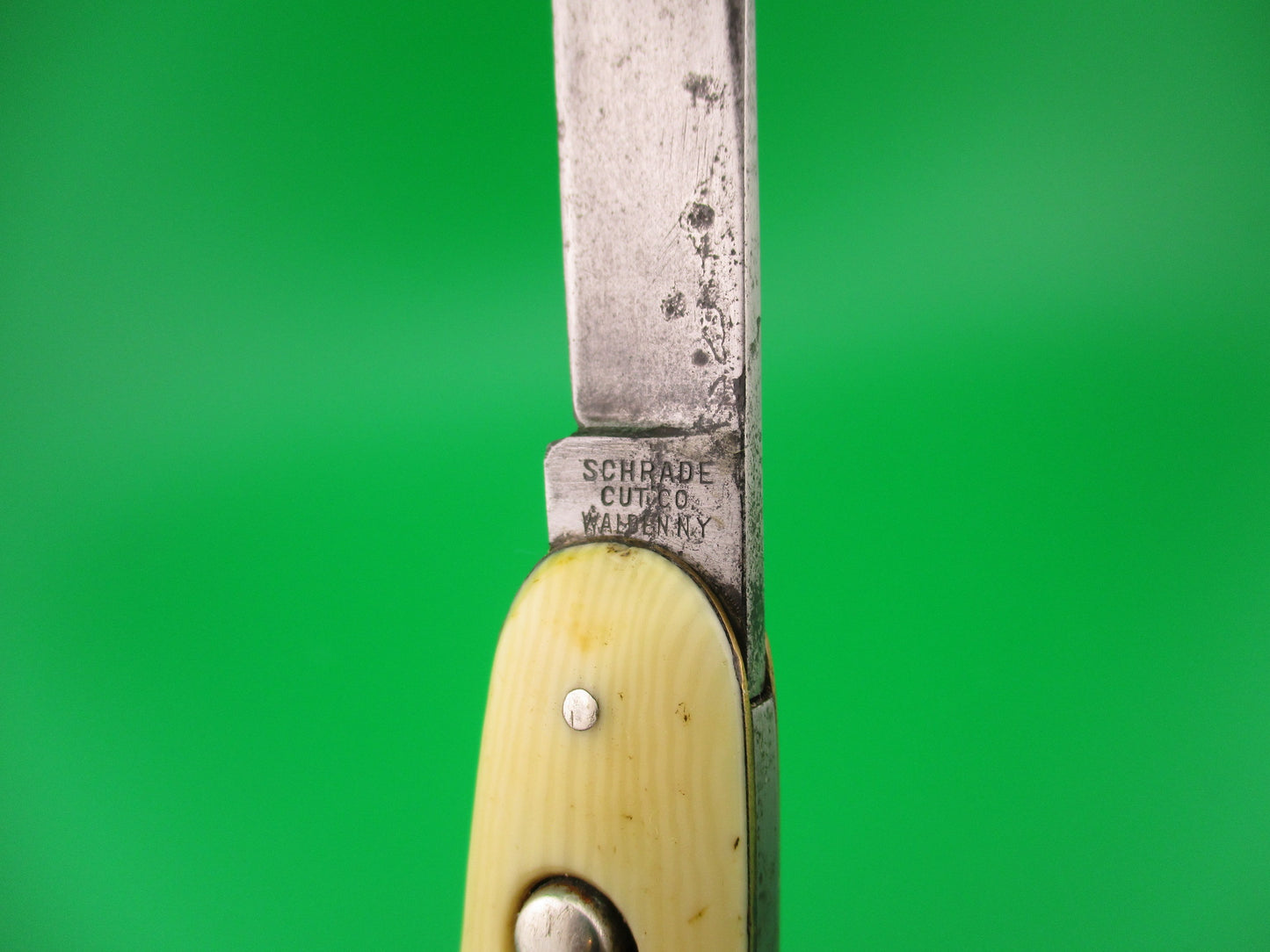 SCHRADE CUT CO Large 3 3/4" Single Ivory celluloid automatic knife