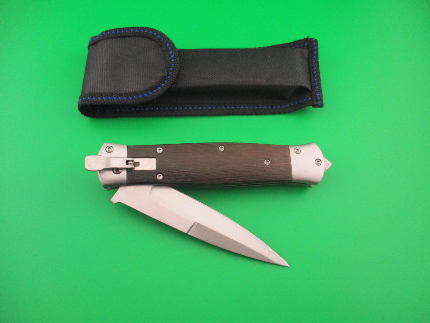 MIKOV style 23cm Forward Lever release automatic knife w bayonet blade