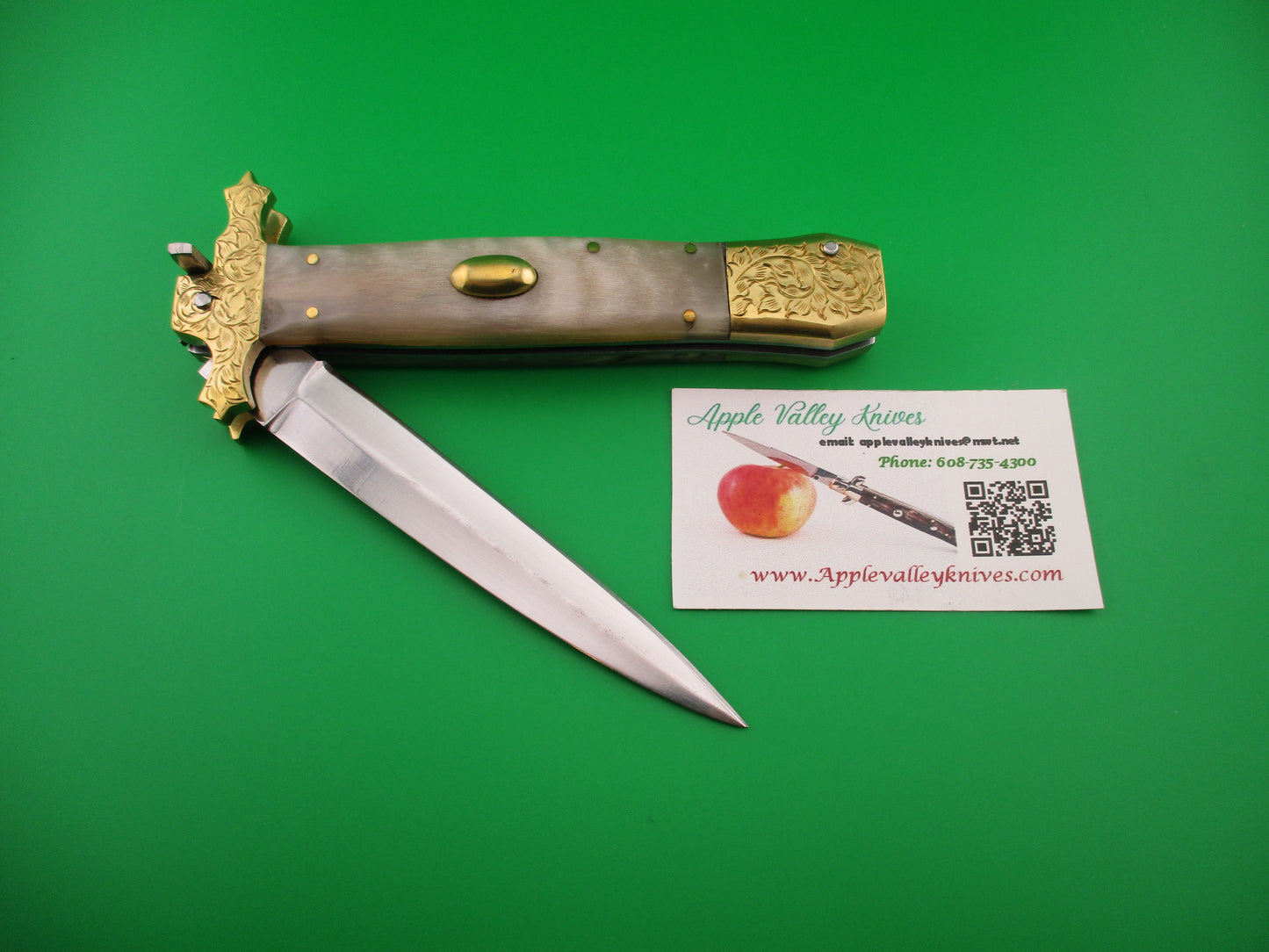 Samir Ahmad 29cm Custom Oval button & Horn Sheffield Inspired automatic knife