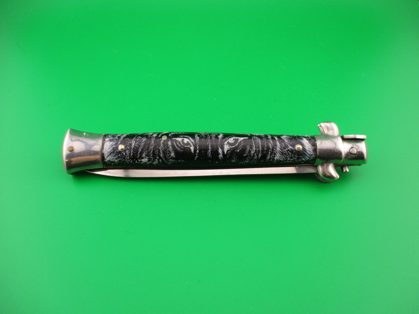 INOX 28cm Italian Stiletto BIG CAT & Wolf Black Scrimshaw automatic knife
