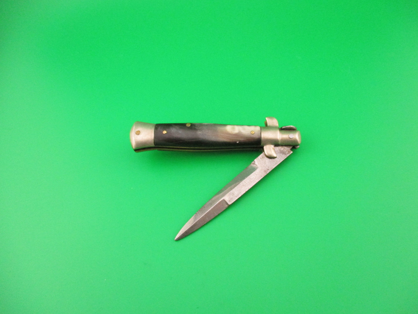 Sterile 16cm Italian picklock 1950s vintage Horn Bayonet automatic knife