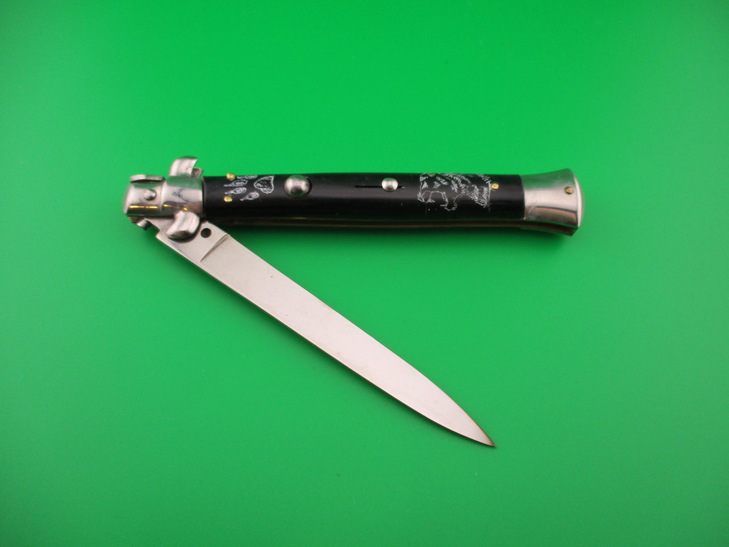 INOX 28cm Italian Stiletto BIG CAT & Wolf Black Scrimshaw automatic knife