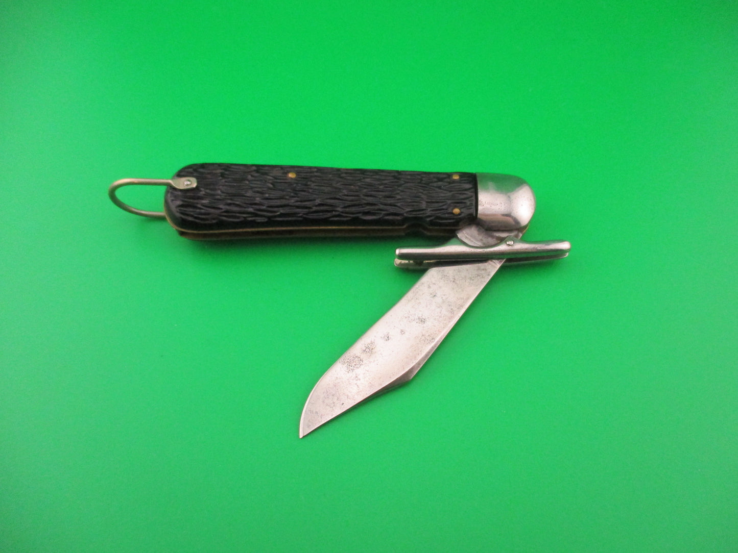 RARE Schrade Walden Folding Guard Scout w Lanyard ring Vintage automatic knife