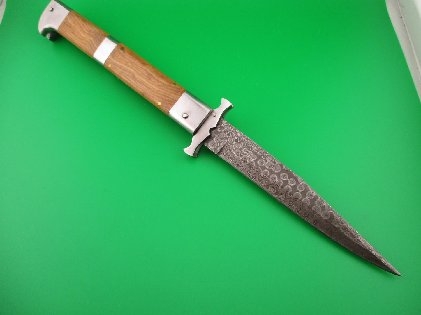 Ahmad 33cm Custom Bird's Head Damascus Saber Swing Guard automatic knife