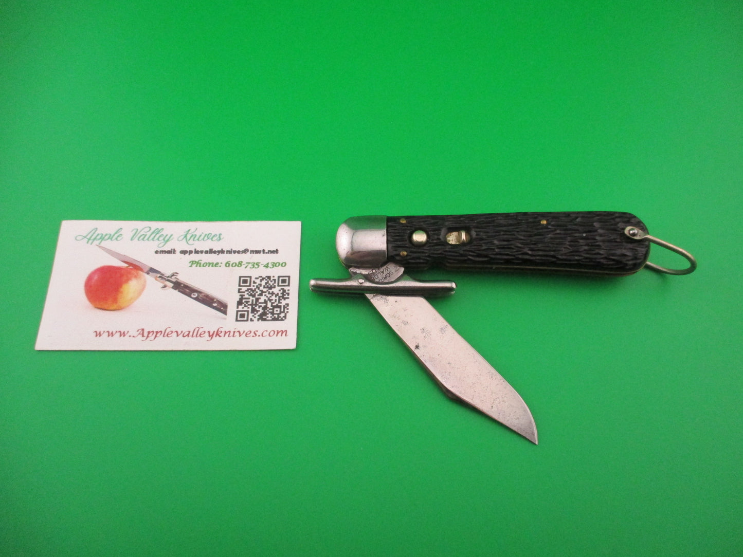 RARE Schrade Walden Folding Guard Scout w Lanyard ring Vintage automatic knife