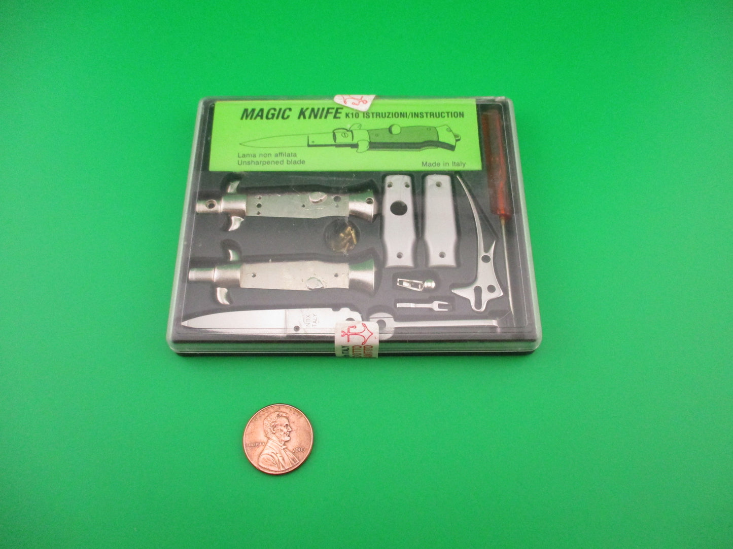 Magic Knife kit Italian Keychain size switchblade gray pearl scales