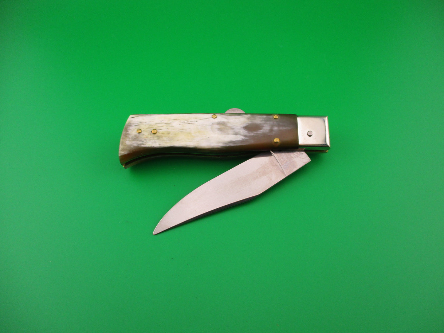 DM Dolphin 20cm Italian Humpback Red Dot Hunter Honey & Cream automatic knife