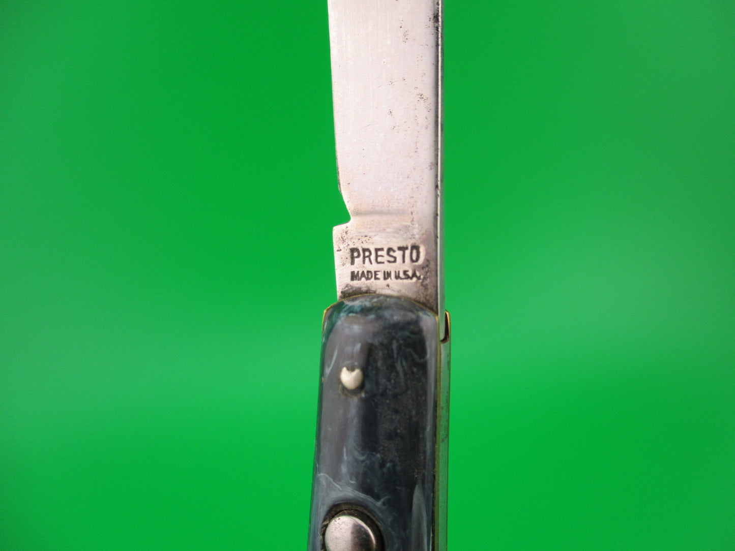 PRESTO Fishtail #6000 Blue swirl celluloid vintage switchblade knife