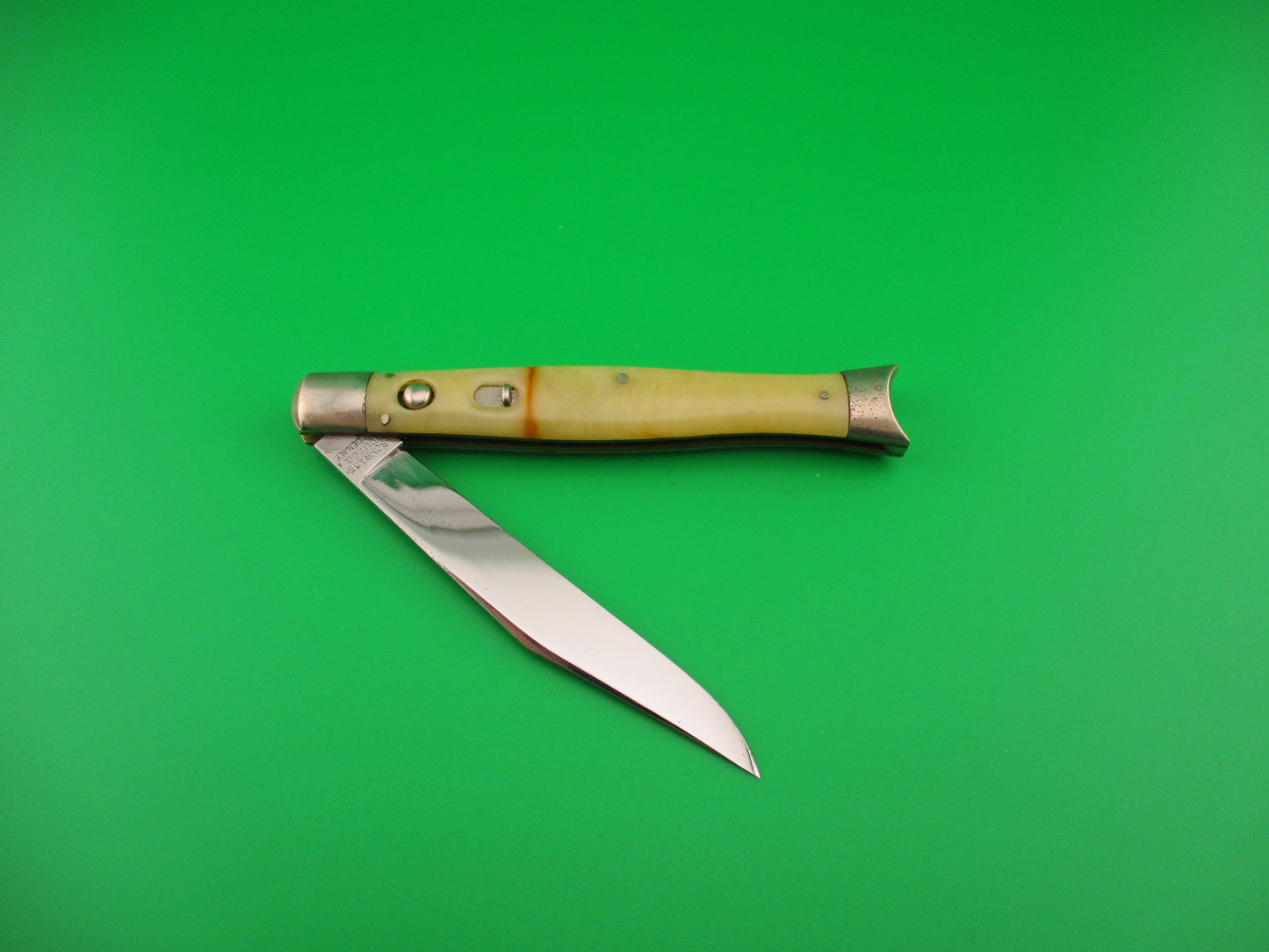 Schrade Cut Co Fishtail #1514AC Dreamsicle celluloid vintage switchblade knife