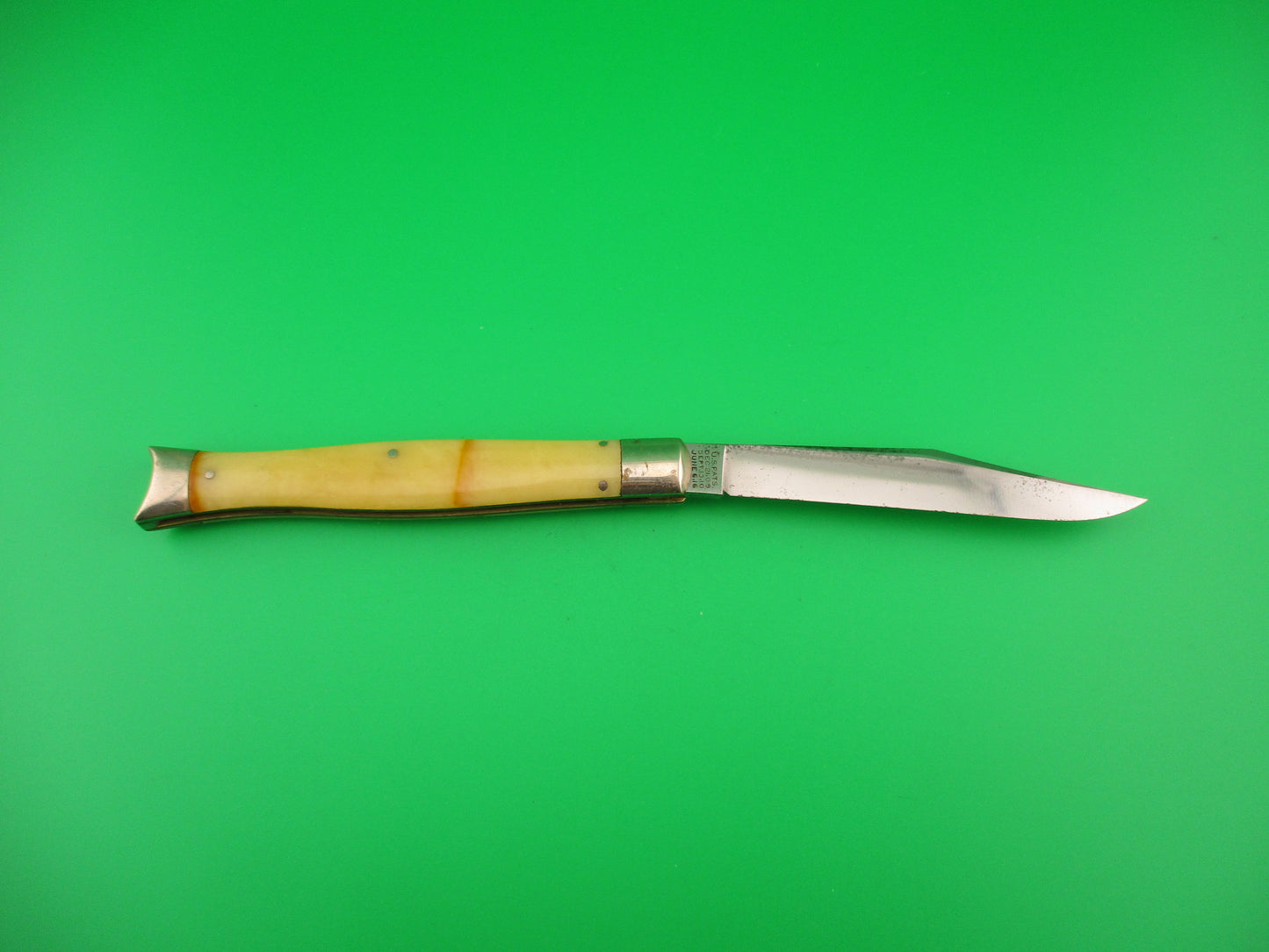 Schrade Cut Co Fishtail #1514AC Dreamsicle celluloid vintage switchblade knife