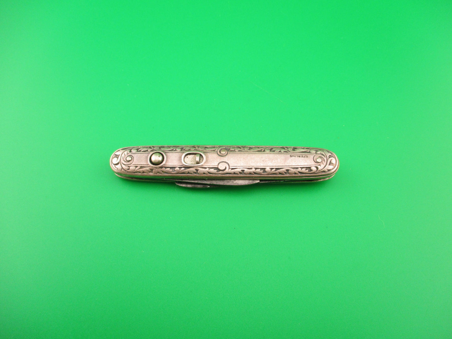 SHAPLEIGH DE HDW CO Small 2 7/8" Sterling Double Deluxe Scroll automatic knife B23
