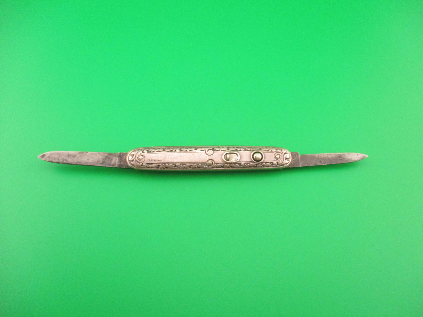 SHAPLEIGH DE HDW CO Small 2 7/8" Sterling Double Deluxe Scroll automatic knife B23