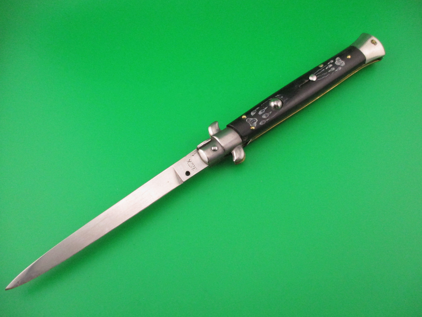 INOX FP ROSTFREI 28cm Italian Stiletto Black Scrimshaw Wolf Moon automatic knife