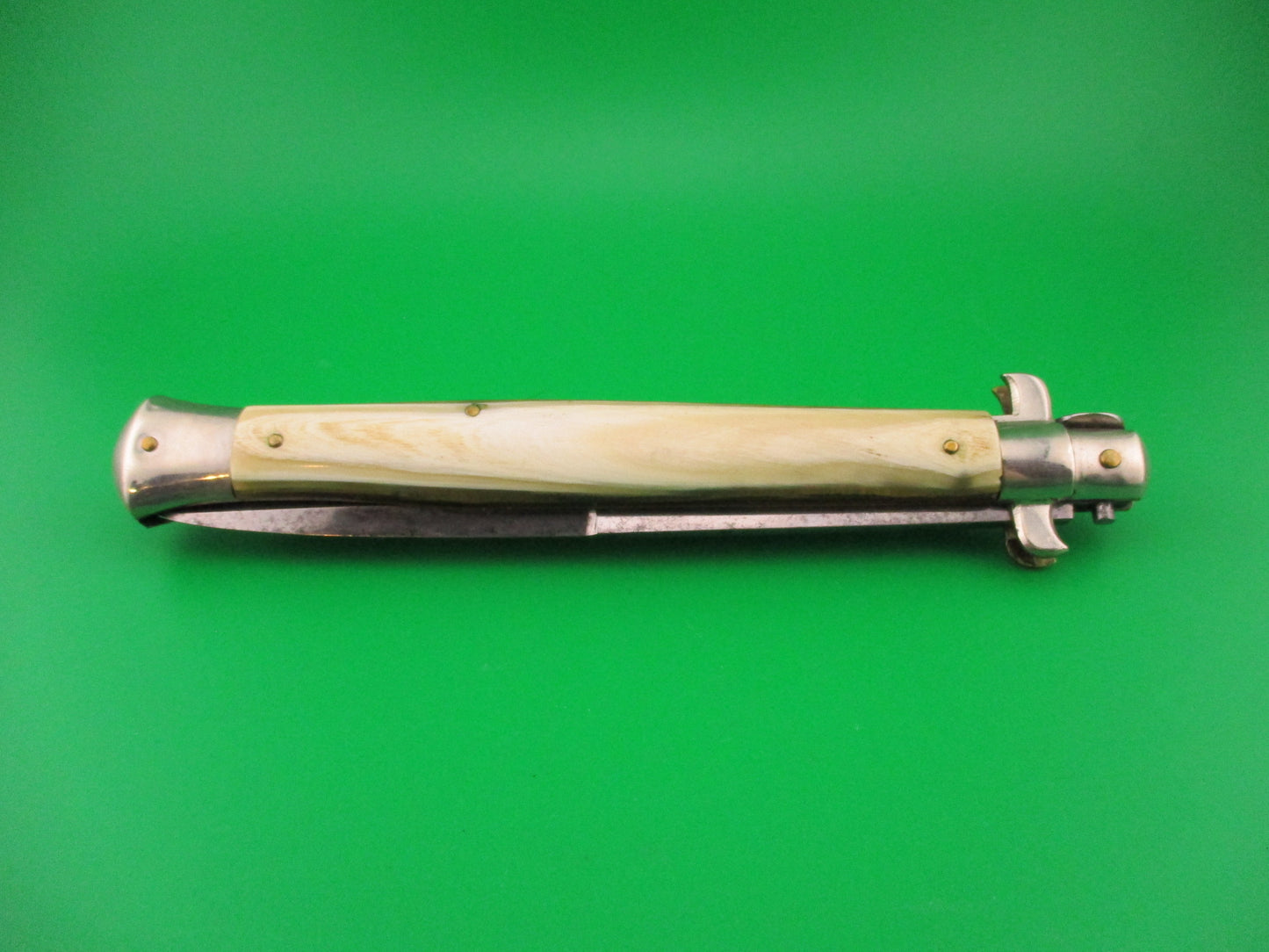 Sterile 33cm Italian Picklock Flat Guard Wasp body 1940s vintage automatic knife