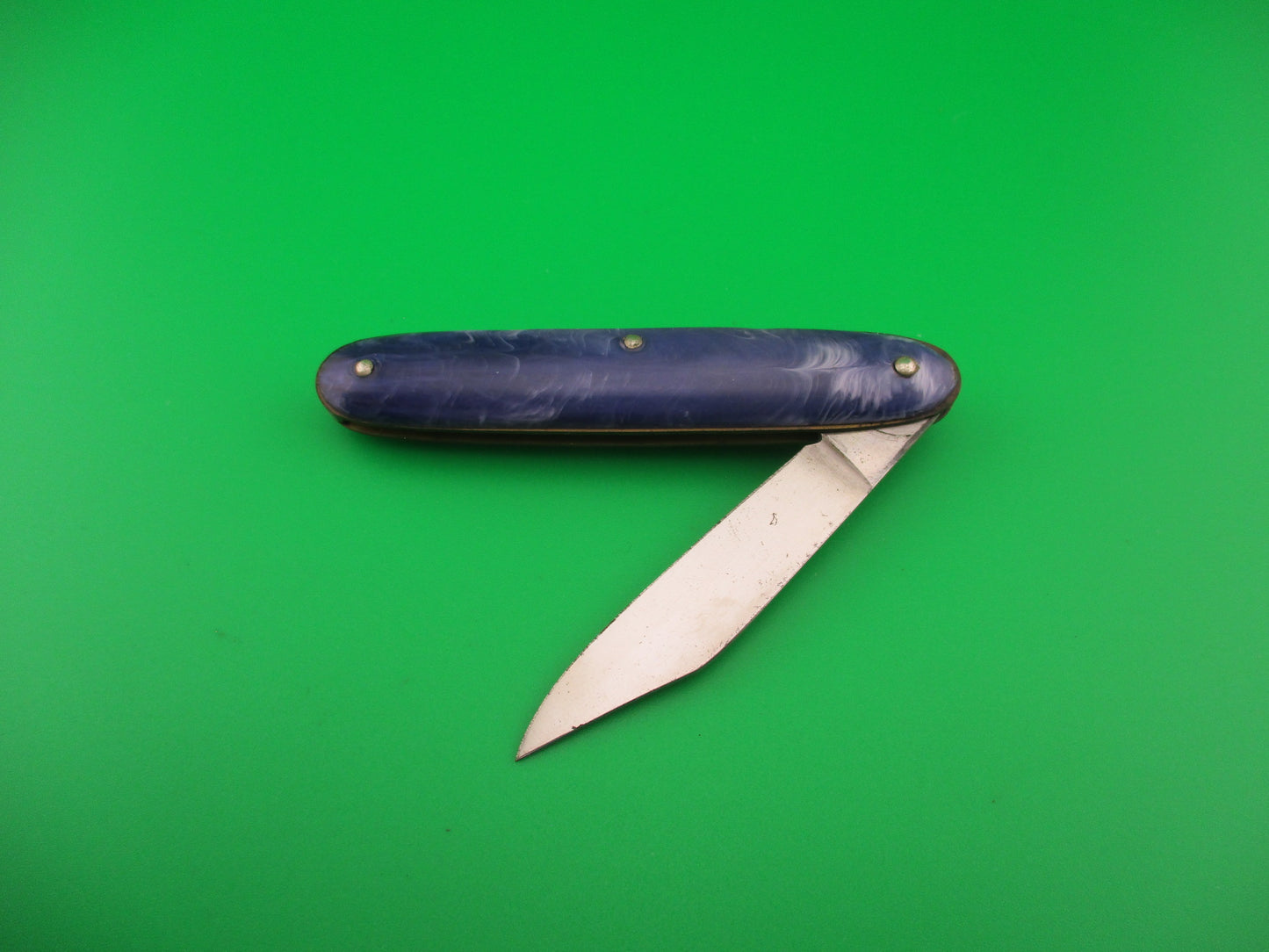 Edgemaster #108 Cigar Jack 1950s Vintage Purple swirl switchblade knife