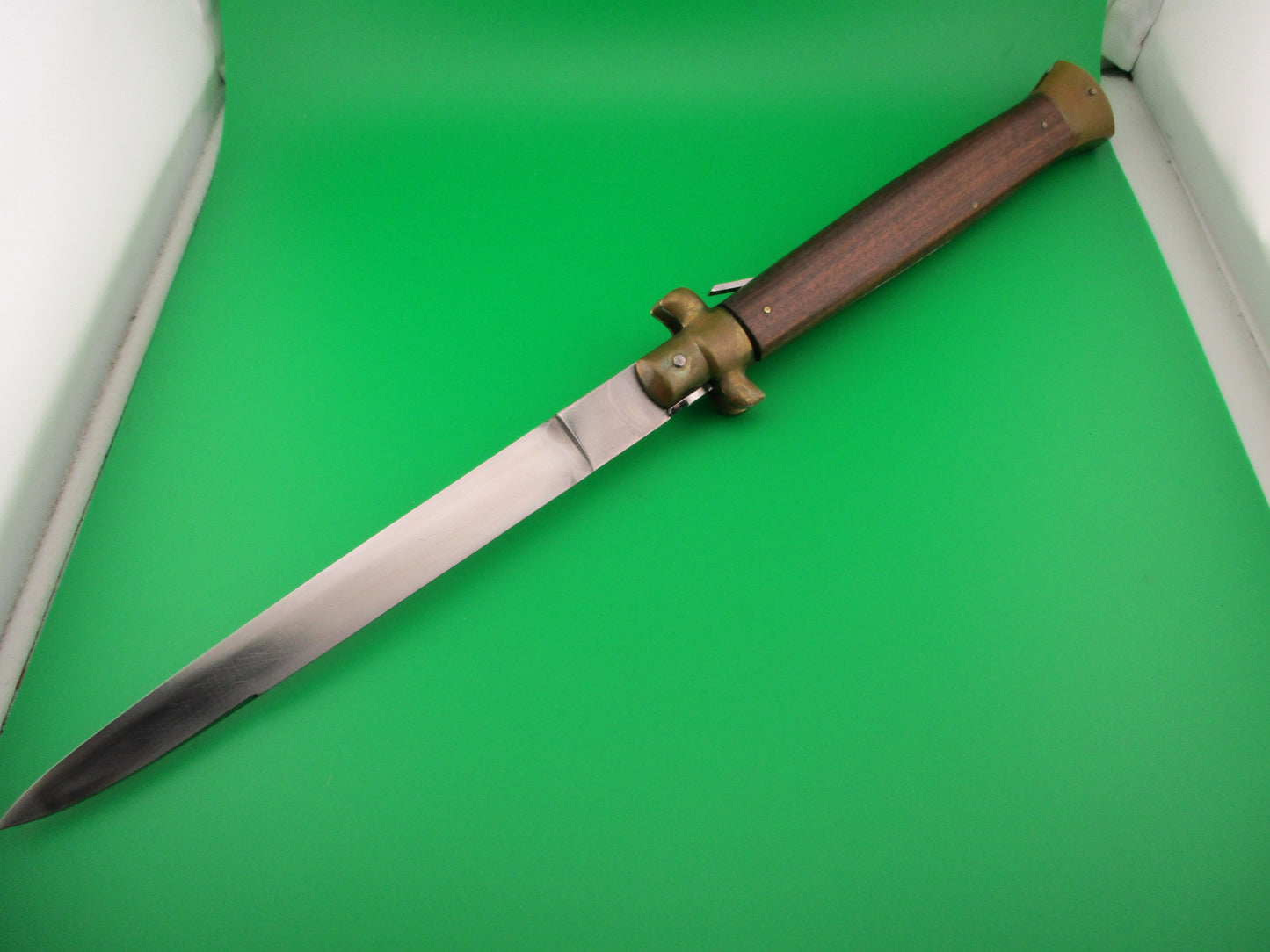 ROSTFREI ITALY 45cm Italian Stiletto Wood/Brass 18 inch Swivel bolster automatic knife