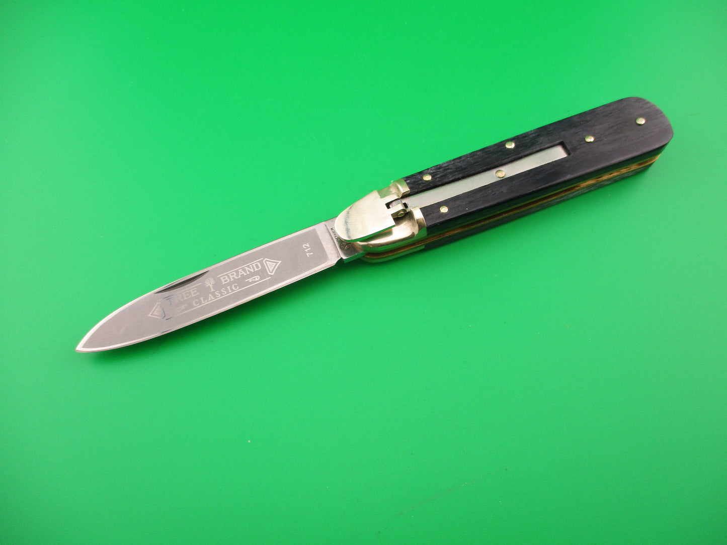 BOKER TREE BRAND CLASSIC 712 11cm German Lever automatic knife Gray bone