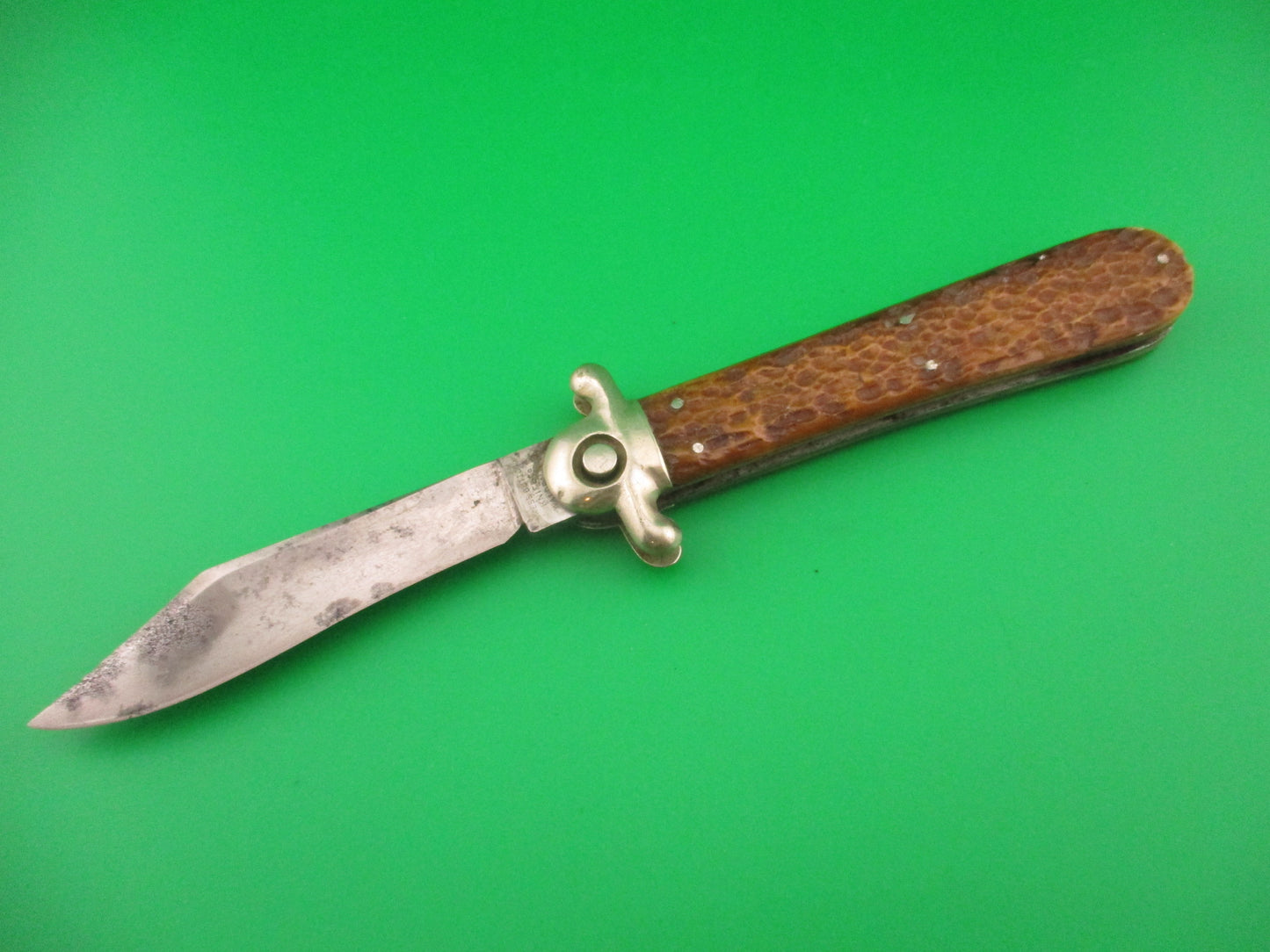 Press Button Knife Co GUARDIAN Antique switchblade knife partial etch