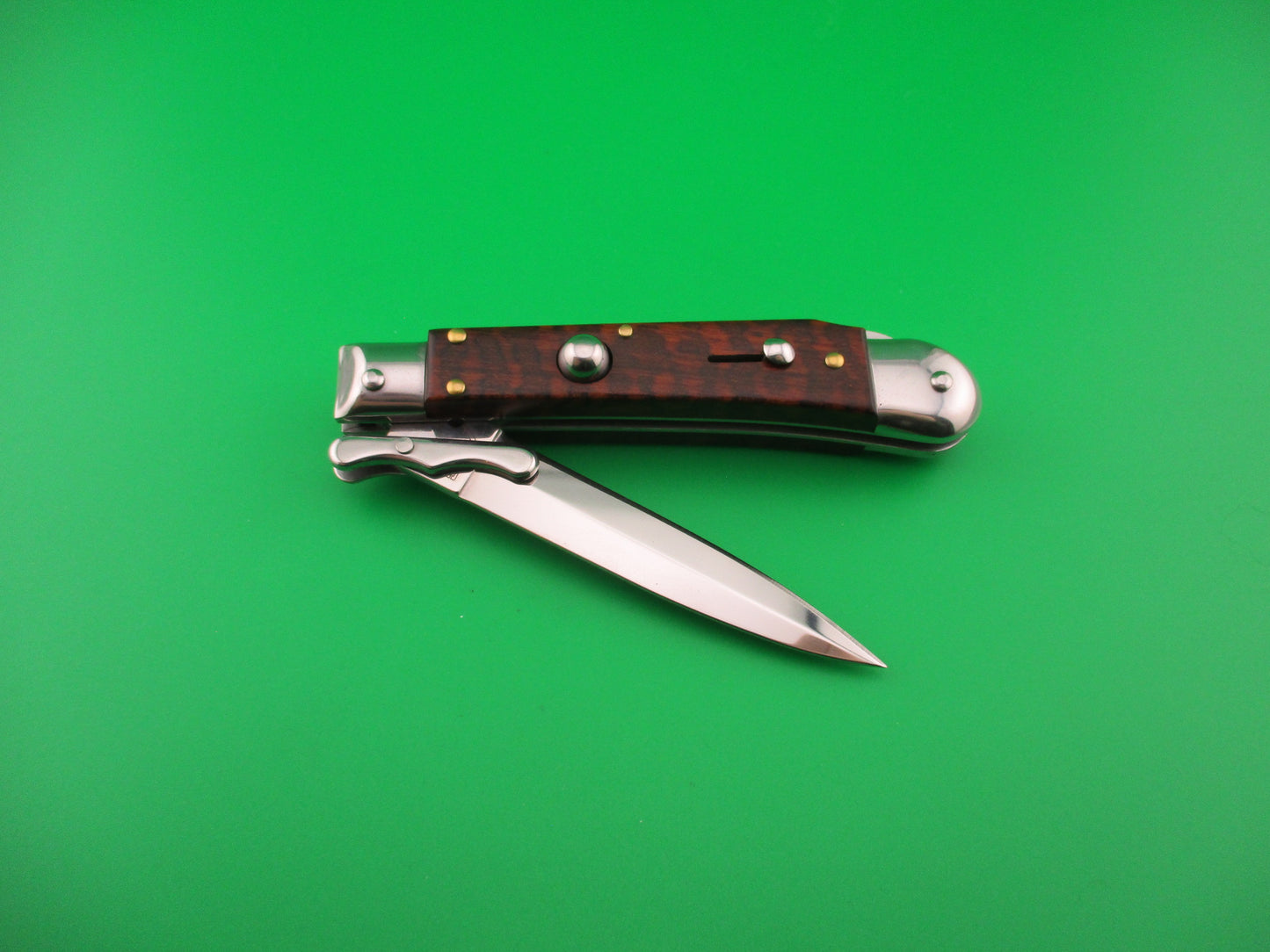 AKC World 19cm Italian style Medici Snake wood Swing guard automatic knife NIB