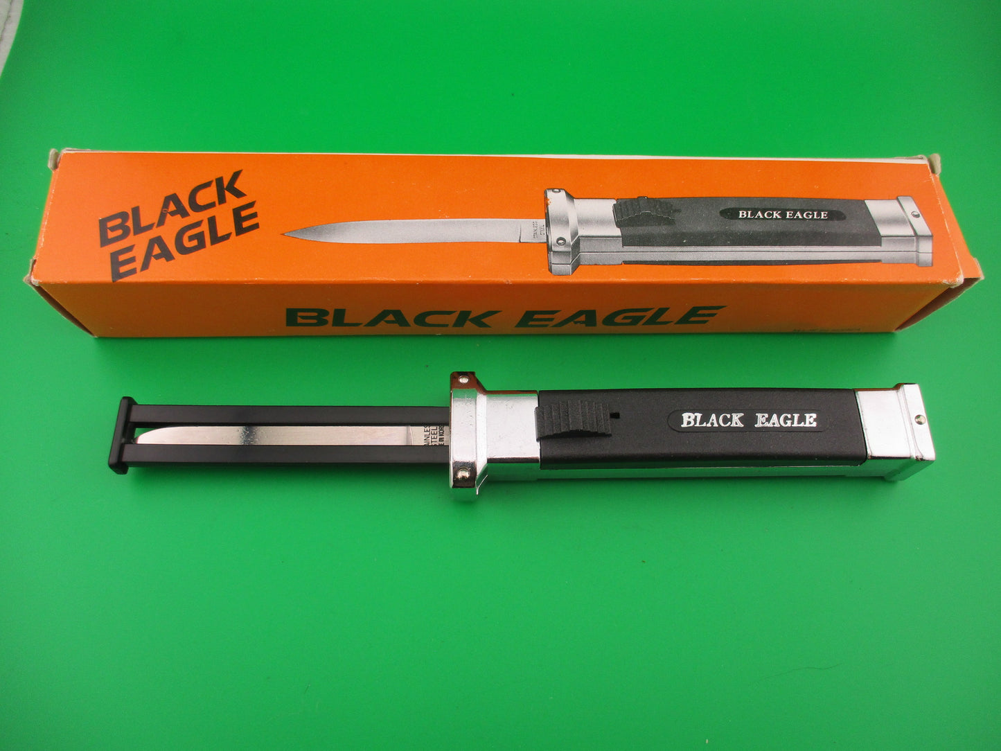 STAINLESS STEEL BLACK EAGLE 21cm Korean Retracting Guard automatic knife