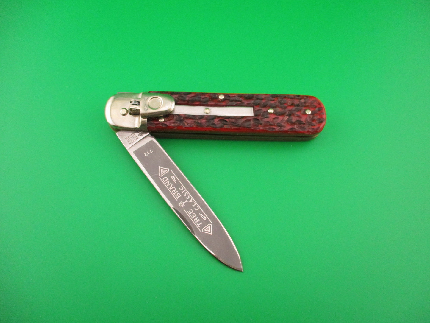 BOKER TREE BRAND CLASSIC 712 11cm German Lever automatic knife Red jigged bone