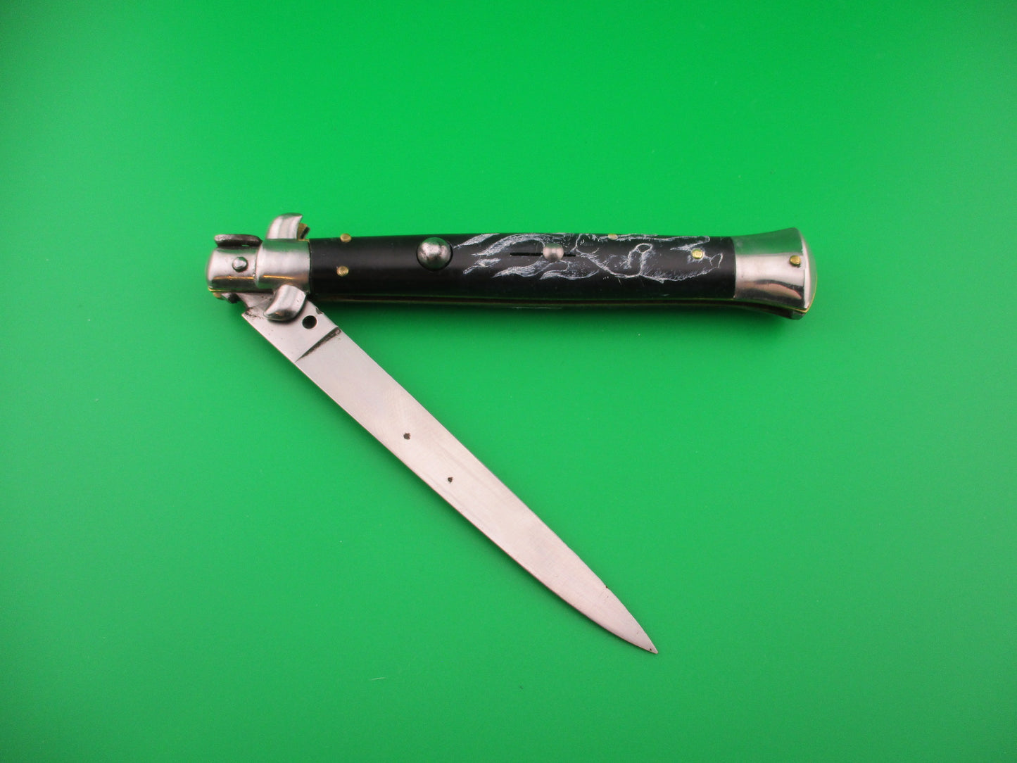 Sterile 28cm Italian Stiletto Black Scrimshaw Bear, Flames & Moon automatic knife