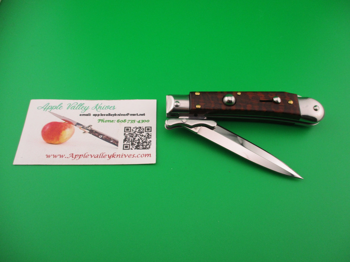 AKC World 19cm Italian style Medici Snake wood Swing guard automatic knife NIB