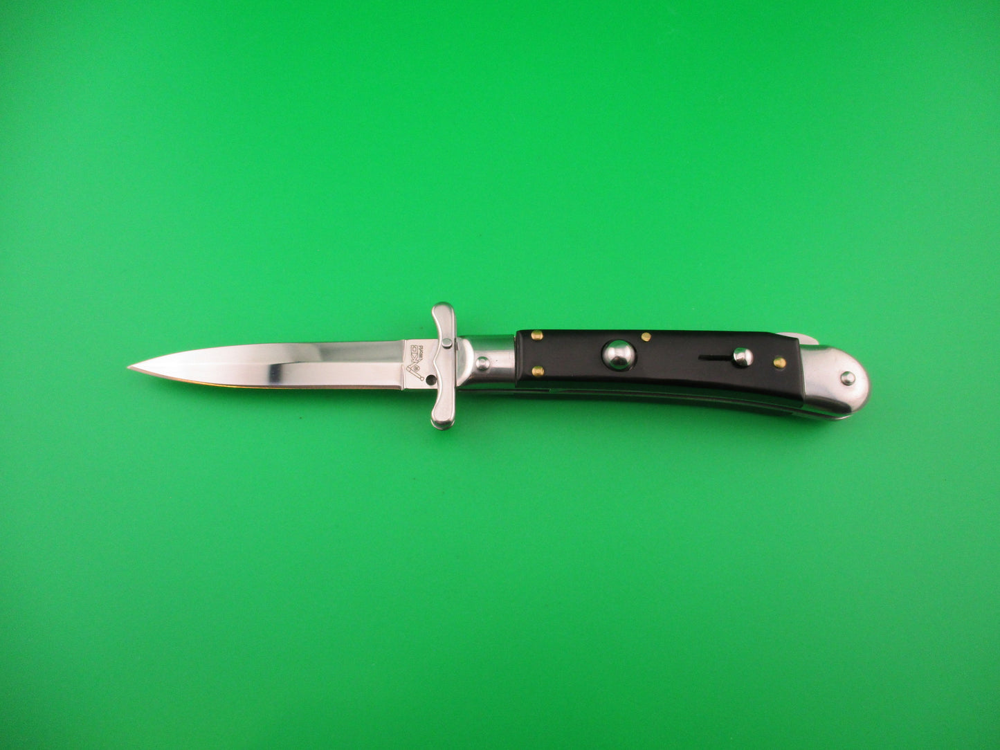 AKC World 19cm Italian Style Medici Black horn Swing guard automatic knife new in box